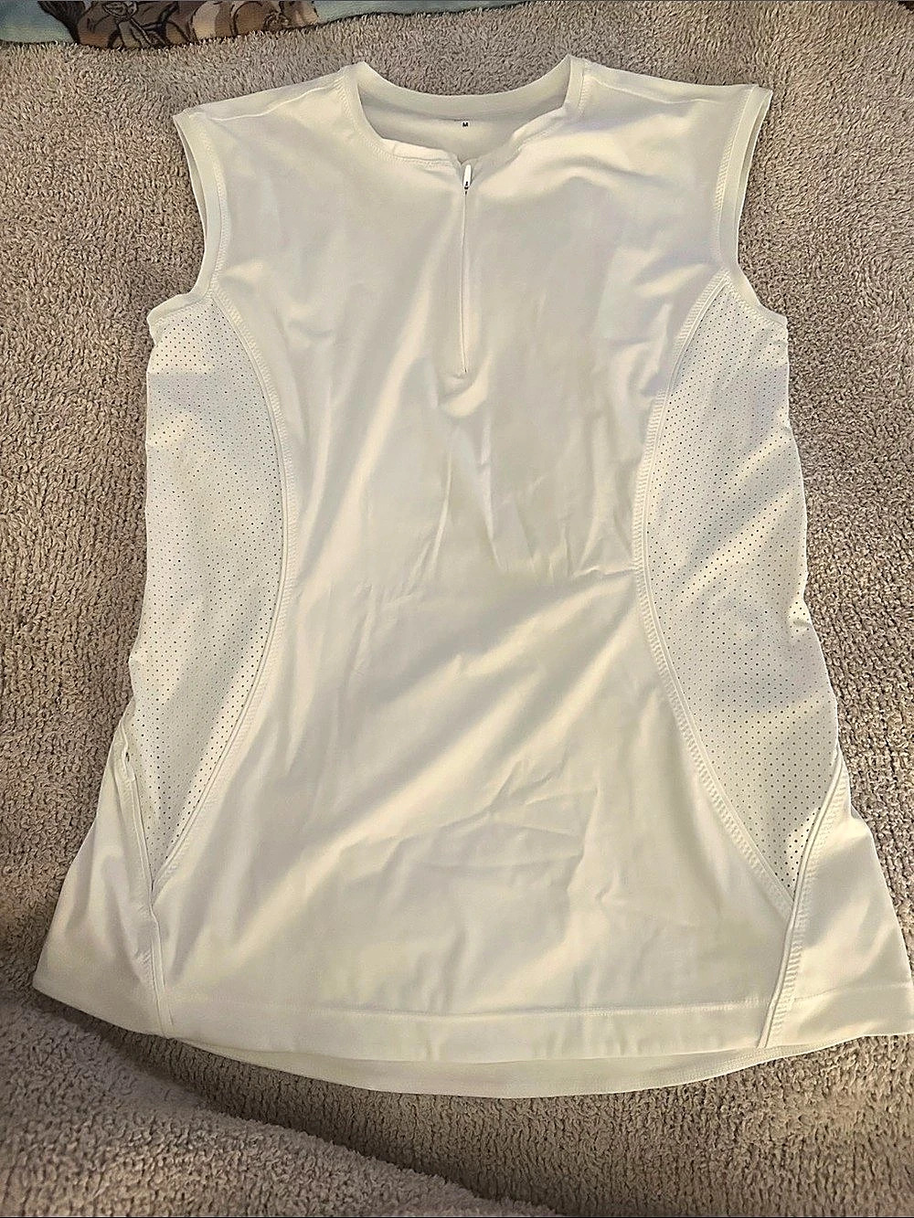 Athleta Women's White Athletic Zip Top Size Medium Like New.